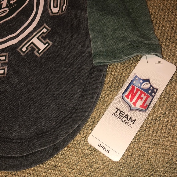 B2G1 NFL NHL NY Jets distressed raglan xs 4/5 - Picture 4 of 6
